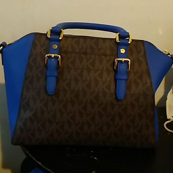 I don't wear it - Picture 2 of 4